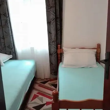 Sutomore 1 بودغوريتْسا